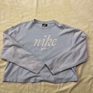 Women’s Nike Pullover